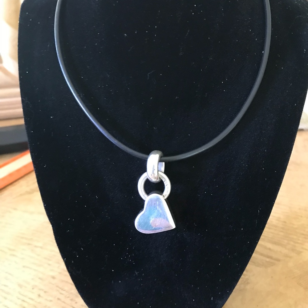 SS heart pendant on leather cord